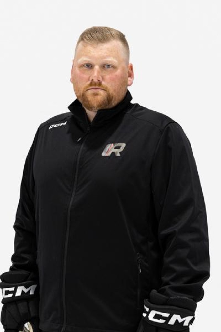 Wes McLeod Head Coach U17 RINK Hockey Academy Kelowna